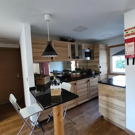 House Airport * Лиссабон