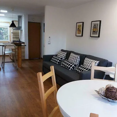 House Airport Лиссабон